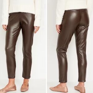 Old Navy Hi Rise Chocolate Faux Leather Cropped leggings
